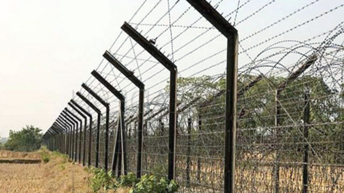 বাংলাদেশে ঢুকে এক ব্যক্তিকে কুপিয়ে হত্যা করল ভারতীয়রা